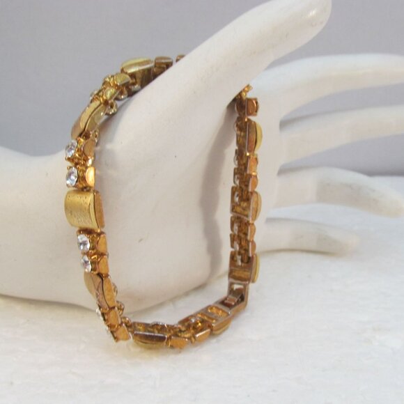 Gold Tone Rhinestone Link Bracelet Size 7.25 - Picture 9 of 14